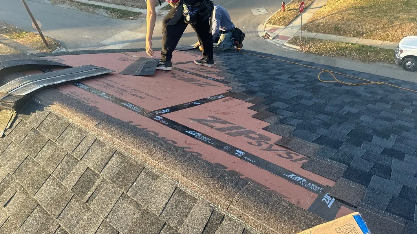 Close-up of architectural shingle installation over ZIP System roof sheathing in Springfield, IL